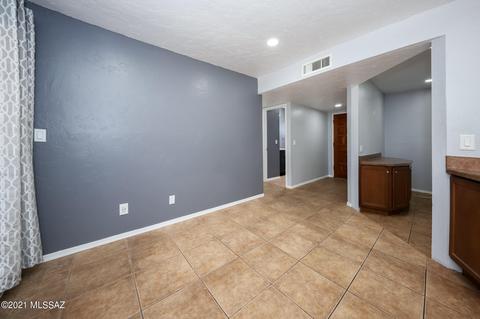 7332 E Random Ridge Dr, Tucson, AZ 85710 photo 10