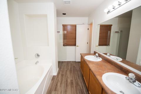 10156 E Desert Paradise Pl, Tucson, AZ 85747 photo 11