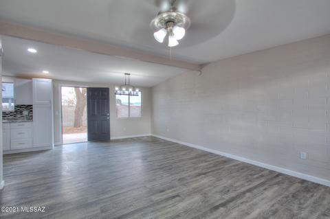 1711 E Holladay St, Tucson, AZ 85706 photo 2