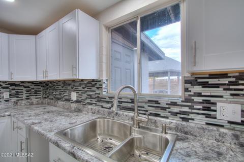 1711 E Holladay St, Tucson, AZ 85706 photo 14
