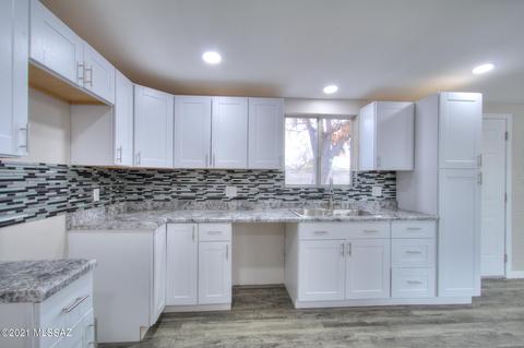 1711 E Holladay St, Tucson, AZ 85706 photo 11