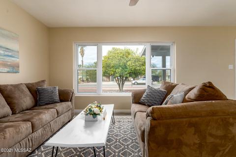 5726 E 2nd St, Tucson, AZ 85711 photo 5