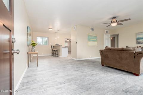 5726 E 2nd St, Tucson, AZ 85711 photo 4