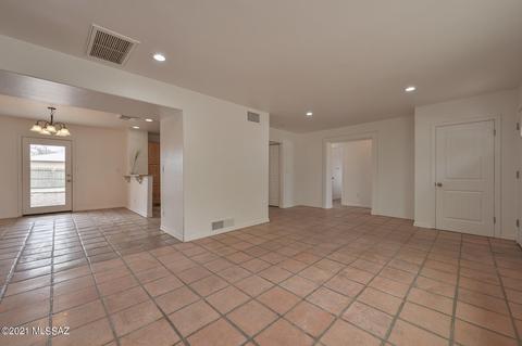 2558 E Hampton St, Tucson, AZ 85716 photo 8