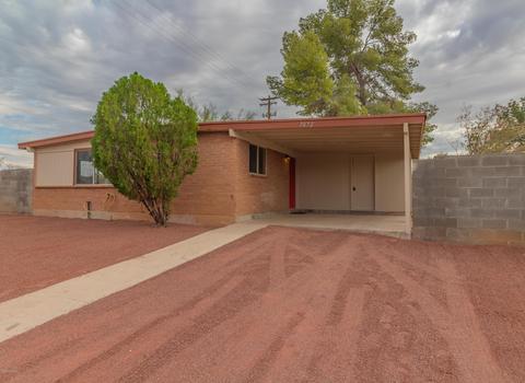 7072 E Stella Rd, Tucson, AZ 85730 photo 3