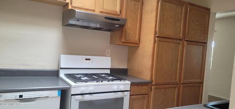 4549 E 12th St E, Tucson, AZ 85711 photo 8