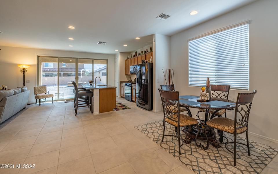  7231 S Via Tierra Mesa, Tucson, AZ 85756 photo 2