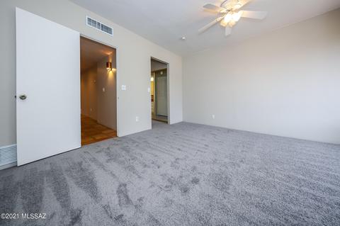 8022 Shadow Ln, Tucson, AZ 85750 photo 12