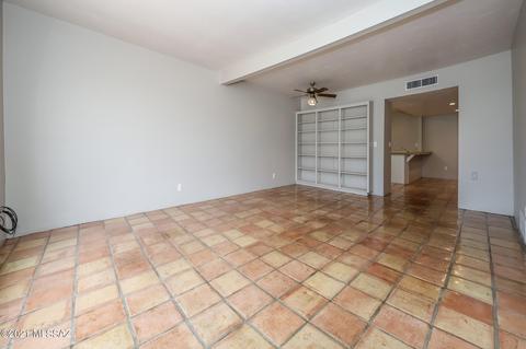 8022 Shadow Ln, Tucson, AZ 85750 photo 9