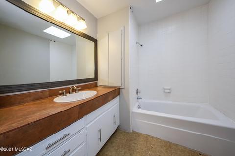 8022 Shadow Ln, Tucson, AZ 85750 photo 15