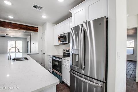 4839 E 4th St, Tucson, AZ 85711 photo 2