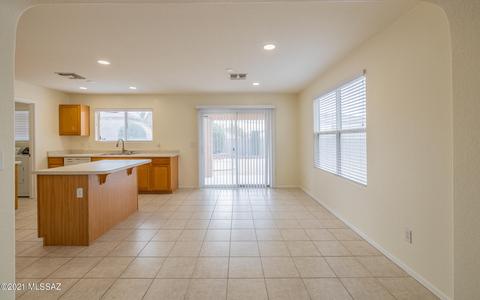 8470 E Ramona Madera Ln, Tucson, AZ 85747 photo 5