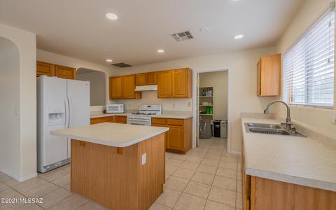8470 E Ramona Madera Ln, Tucson, AZ 85747 photo 8