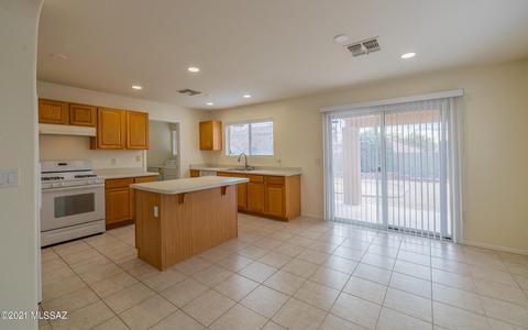 8470 E Ramona Madera Ln, Tucson, AZ 85747 photo 9