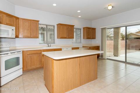 7701 E Fair Meadows Loop, Tucson, AZ 85756 photo 7