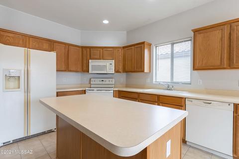 7701 E Fair Meadows Loop, Tucson, AZ 85756 photo 8