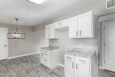 1631 E Virginia St, Tucson, AZ 85706 photo 8