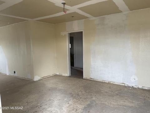 175 S Cochise Ave, Willcox, AZ 85643 photo 3