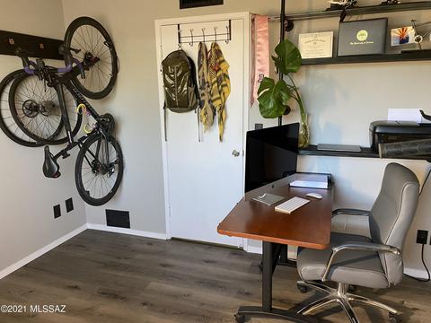303 E Roger Rd, Tucson, AZ 85705 photo 22