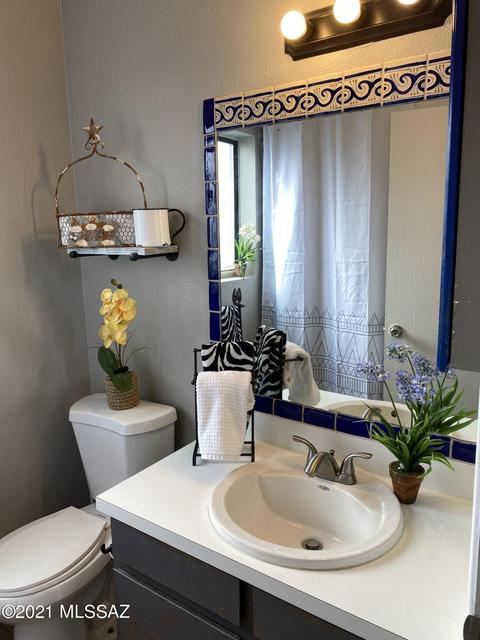 303 E Roger Rd, Tucson, AZ 85705 photo 18