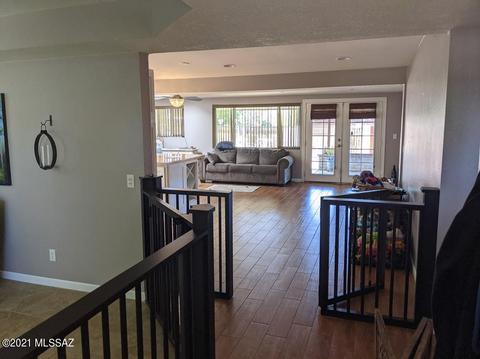 7463 E Random Ridge Dr, Tucson, AZ 85710 photo 8