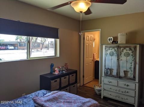 7463 E Random Ridge Dr, Tucson, AZ 85710 photo 12