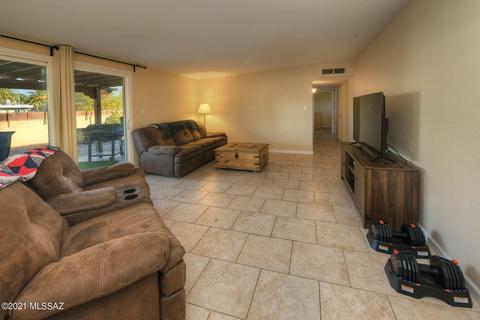 7335 E 28th Pl, Tucson, AZ 85710 photo 14