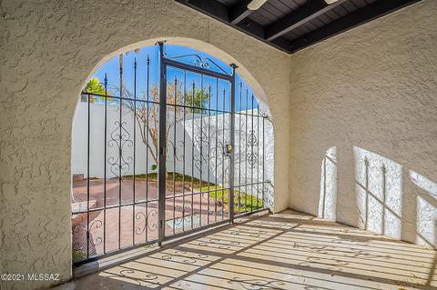 7578 Via Cornucopia, Tucson, AZ 85715 photo 24
