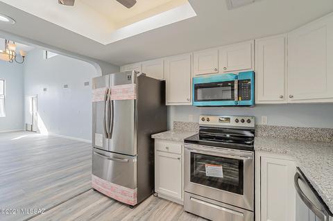 7578 Via Cornucopia, Tucson, AZ 85715 photo 5