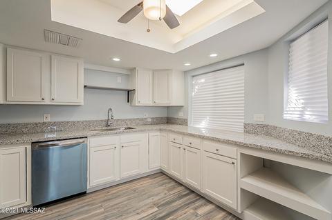 7578 Via Cornucopia, Tucson, AZ 85715 photo 4