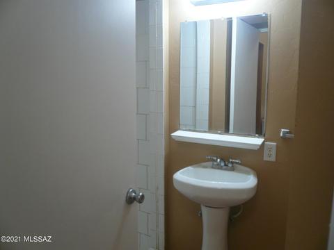 924 E 9th St, Tucson, AZ 85719 photo 8