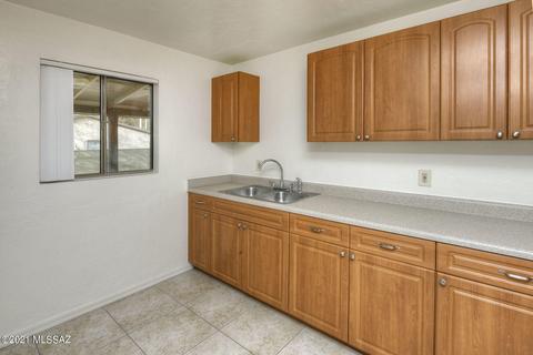 1639 E Hedrick Dr, Tucson, AZ 85719 photo 7