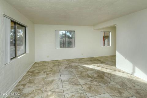 1639 E Hedrick Dr, Tucson, AZ 85719 photo 5