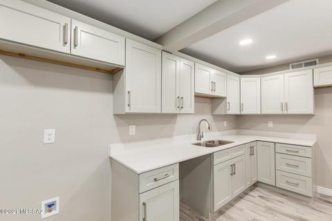 7942 E 20th Pl, Tucson, AZ 85710 photo 12