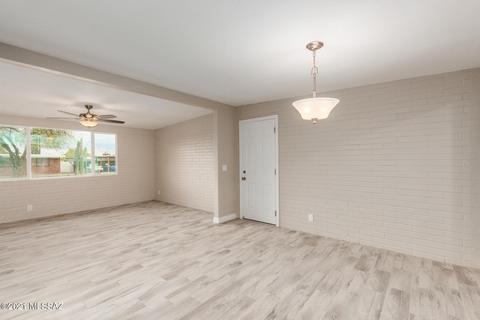 7942 E 20th Pl, Tucson, AZ 85710 photo 17