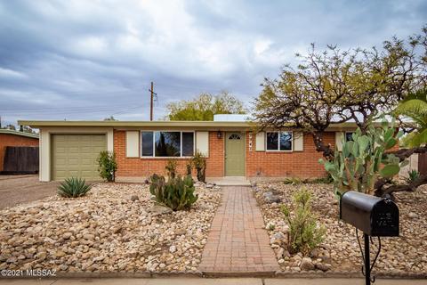 7942 E 20th Pl, Tucson, AZ 85710 photo 1