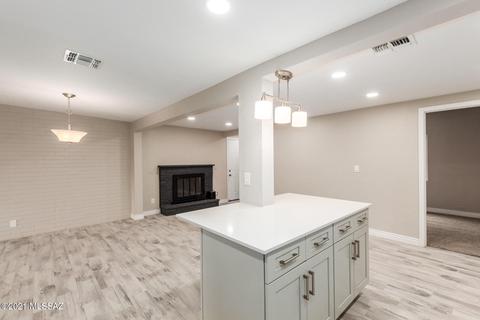 7942 E 20th Pl, Tucson, AZ 85710 photo 13