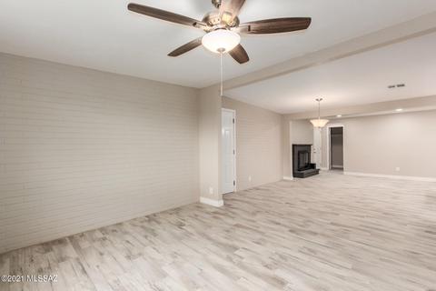 7942 E 20th Pl, Tucson, AZ 85710 photo 8