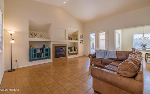 20 E Adytum Pl, Vail, AZ 85641 photo 6