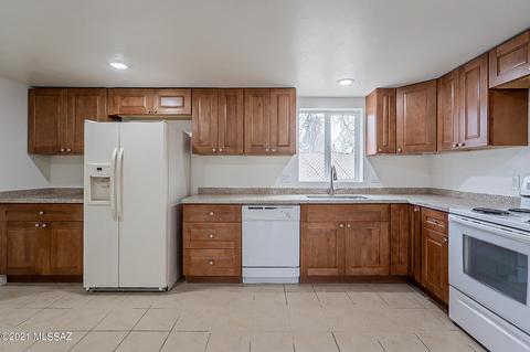 4426 E Lee St, Tucson, AZ 85712 photo 3