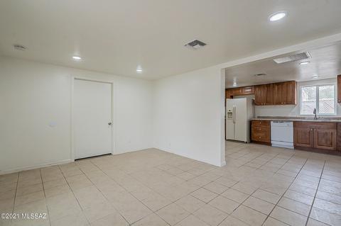4426 E Lee St, Tucson, AZ 85712 photo 8