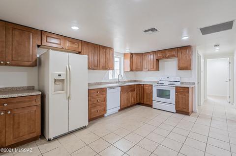 4426 E Lee St, Tucson, AZ 85712 photo 4