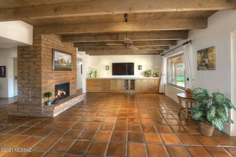 8810 E Bear Pl, Tucson, AZ 85749 photo 4