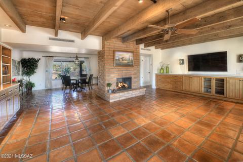 8810 E Bear Pl, Tucson, AZ 85749 photo 12