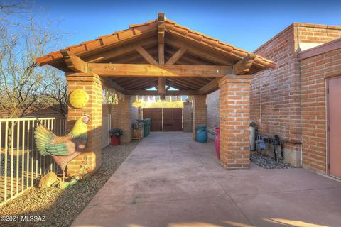 8810 E Bear Pl, Tucson, AZ 85749 photo 8