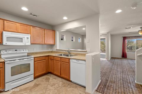 10627 E Singing Canyon Dr, Tucson, AZ 85747 photo 8