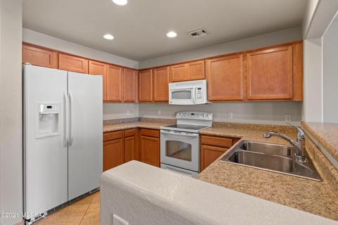 10627 E Singing Canyon Dr, Tucson, AZ 85747 photo 7