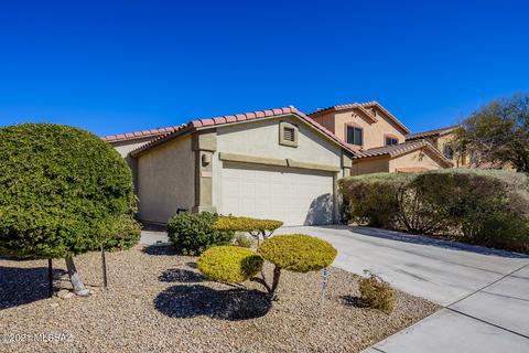 7467 E Fair Meadows Loop, Tucson, AZ 85756 photo 2