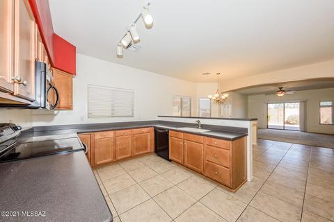 7467 E Fair Meadows Loop, Tucson, AZ 85756 photo 11