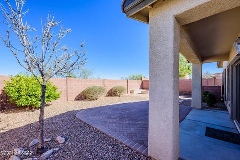 7467 E Fair Meadows Loop, Tucson, AZ 85756 photo 4
